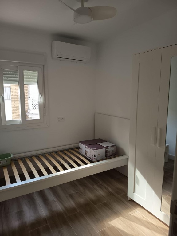 Imagen 4 de PISO EN ALQUILER PARA ESTUDIANTES EN LA MACARENA