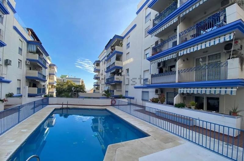 Imagen 1 de PISO DE 3 HAB. CON PISCINA Y TRASTERO - AVDA. ANDALUCÍA