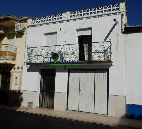 Imagen 2 de Casa-Chalet en Venta en Mengibar Jaén