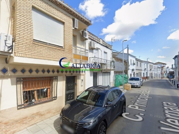 Imagen 1 de Casa-Chalet en Venta en Mengibar Jaén