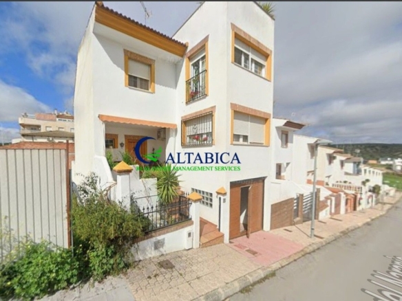 Imagen 2 de Casa-Chalet en Venta en Mengibar Jaén
