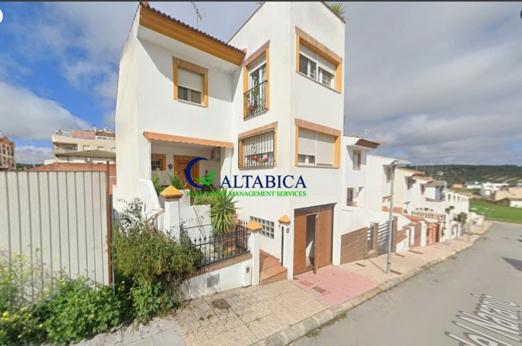 Imagen 2 de Casa-Chalet en Venta en Mengibar Jaén