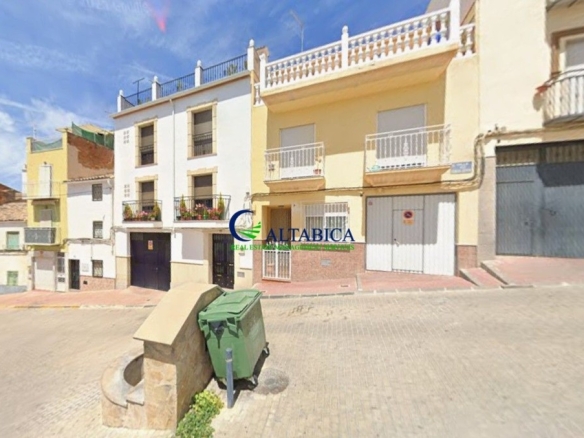 Imagen 2 de Casa-Chalet en Venta en Huelma Jaén