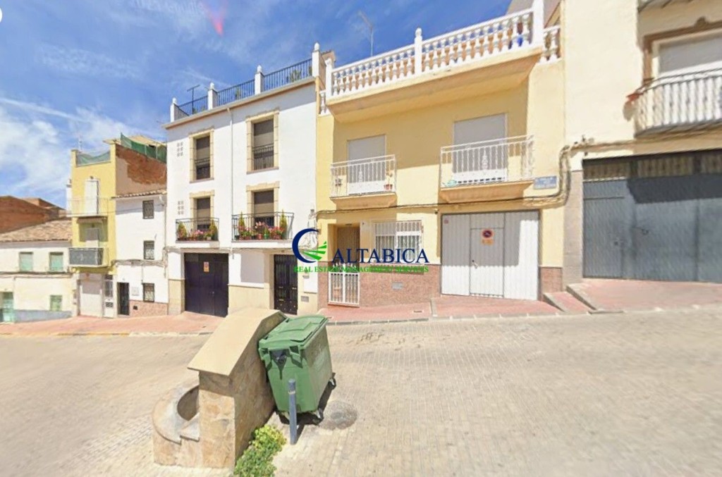 Imagen 2 de Casa-Chalet en Venta en Huelma Jaén