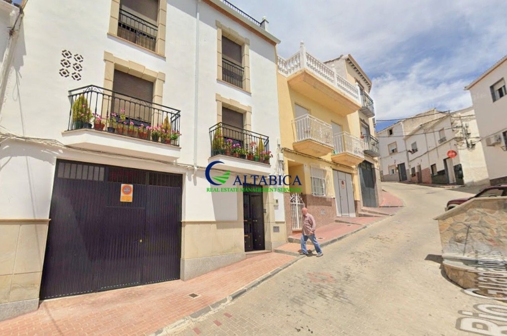 Imagen 1 de Casa-Chalet en Venta en Huelma Jaén