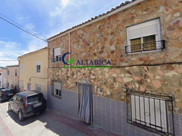 Imagen 2 de Casa-Chalet en Venta en Huelma Jaén