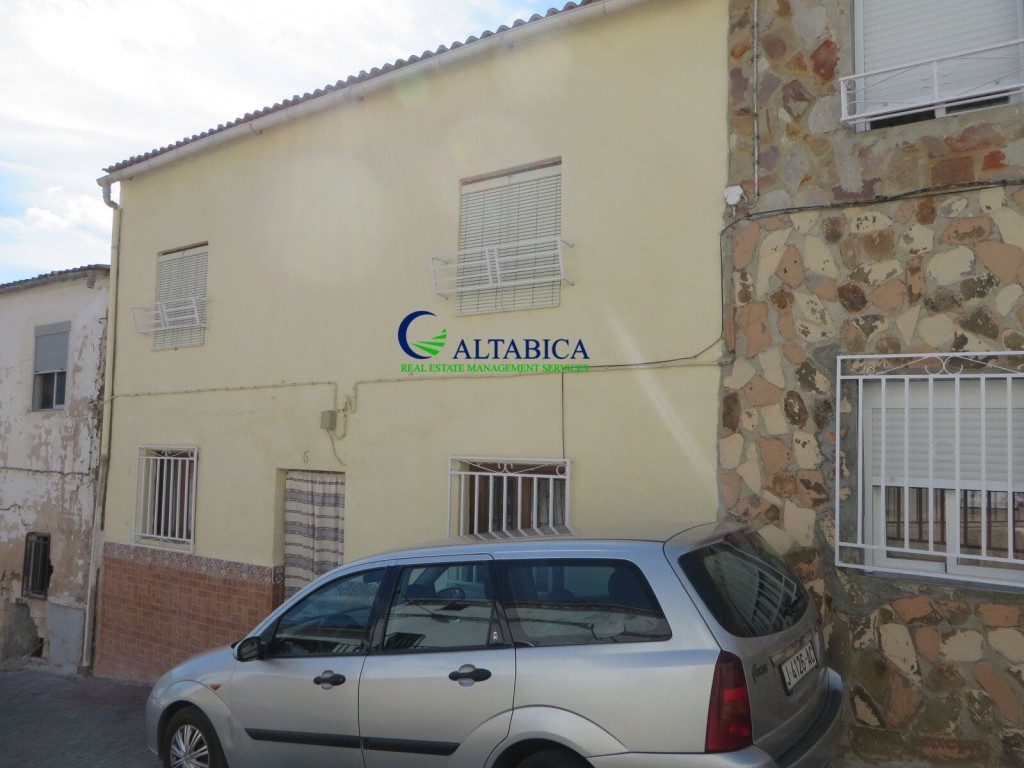 Imagen 1 de Casa-Chalet en Venta en Huelma Jaén