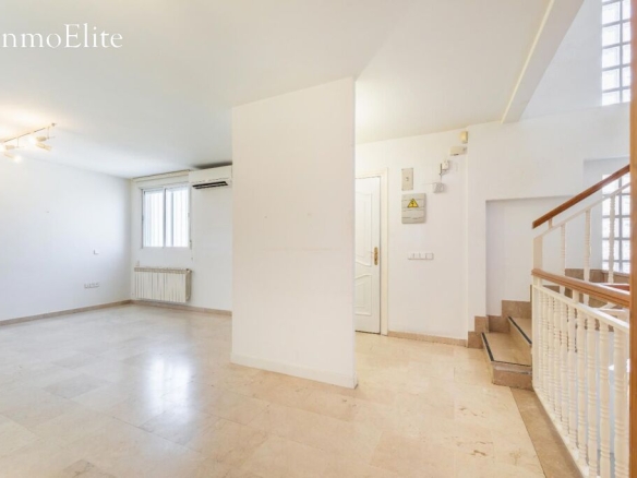 Imagen 3 de Chalet Adosado en Madrid