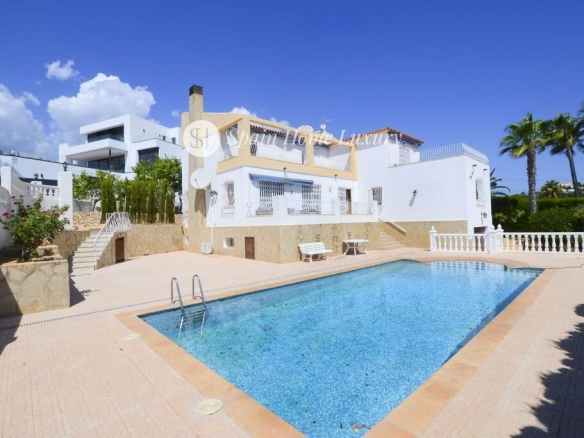 Imagen 4 de Chalet Independiente en Calp/Calpe
