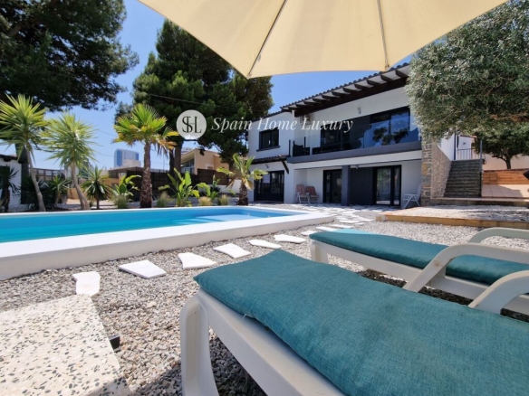 po-1268596-imagen - El Club del Propietario Imagen 1 de Chalet Independiente en Calp/Calpe