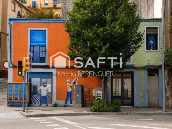 Imagen 1 de Edificio con proyecto para 42 habitaciones estud.
