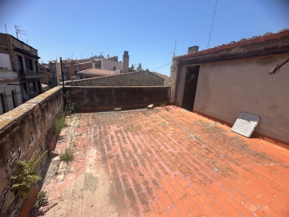 Imagen 2 de Ático gran terraza a reformar en el centro de Tortosa