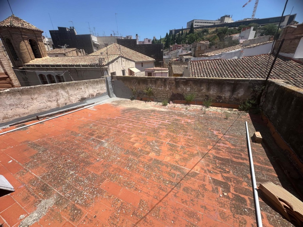 Imagen 1 de Ático gran terraza a reformar en el centro de Tortosa