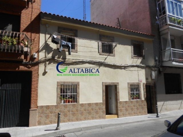 Imagen 1 de Casa-Chalet en Venta en San Fernando De Henares Madrid