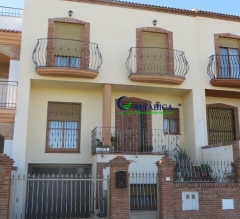 Imagen 3 de Casa-Chalet en Venta en Torre Del Campo Jaén