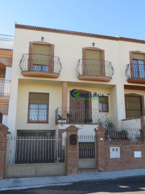 Imagen 3 de Casa-Chalet en Venta en Torre Del Campo Jaén