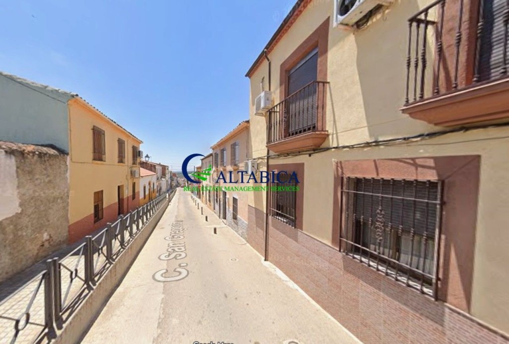 Imagen 2 de Casa-Chalet en Venta en Navas De San Juan Jaén