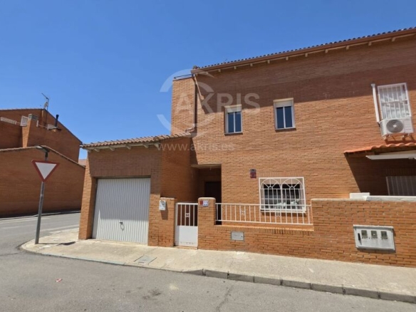 Imagen 2 de Chalet Pareado en Chozas De Canales