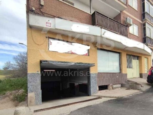 Imagen 1 de Local Comercial en Olias Del Rey