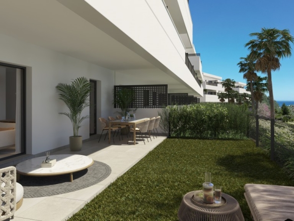 Imagen 2 de Casa-Chalet de Obra Nueva en Venta en Estepona Málaga