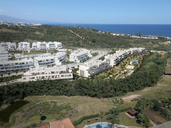 Imagen 3 de Casa-Chalet de Obra Nueva en Venta en Estepona Málaga