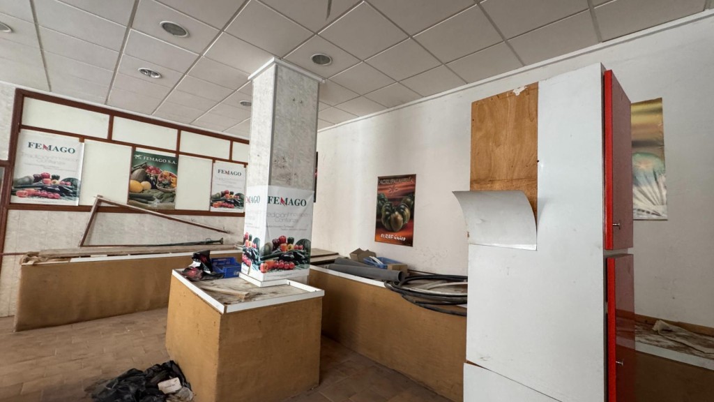 Imagen 2 de DOS LOCALES COMERCIALES CON POSIBILIDAD DE CONVERTIR EN APARTAMENTOS EN ELDA – INVERSIÓN CON GRAN POTENCIAL
