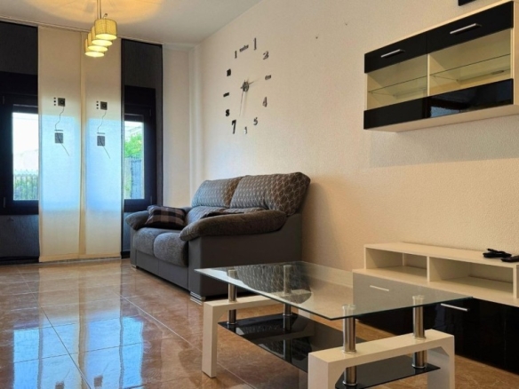 po-1268989-imagen - El Club del Propietario Imagen 1 de BUNGALOW CON GARAJE Y DOS PATIOS EN PINOSO