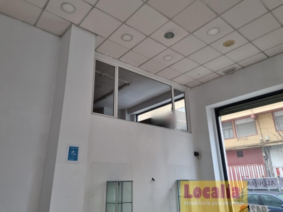 Imagen 4 de Oficina muy bien ubicada en Torrelavega