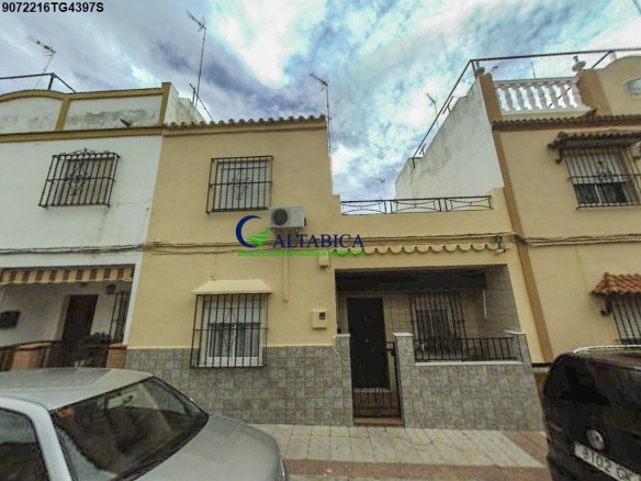 Imagen 2 de Casa-Chalet en Venta en Alcala De Guadaíra Sevilla