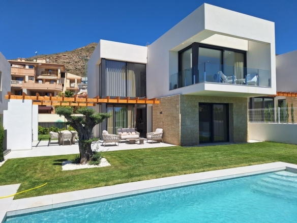 Imagen 1 de Villa de lujo llave en mano con amplios espacios y vistas al mar