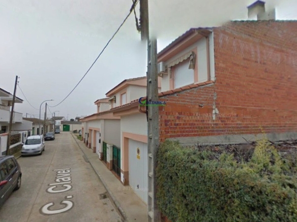 Imagen 2 de Casa-Chalet en Venta en Cazalegas Toledo
