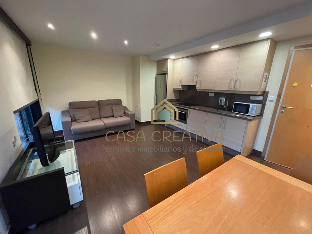 Imagen 3 de APARTAMENTO EN ALQUILER EN AV. CORTES VALENCIANAS