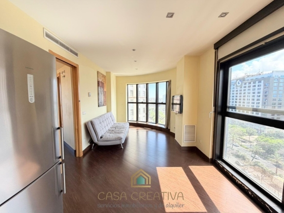 Imagen 1 de APARTAMENTO EN ALQUILER EN AV. CORTES VALENCIANAS