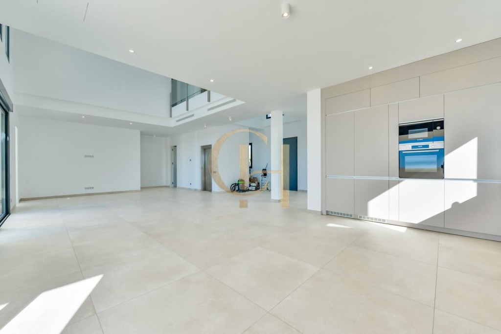 Imagen 4 de Exclusiva villa con vistas al mar y diseño único