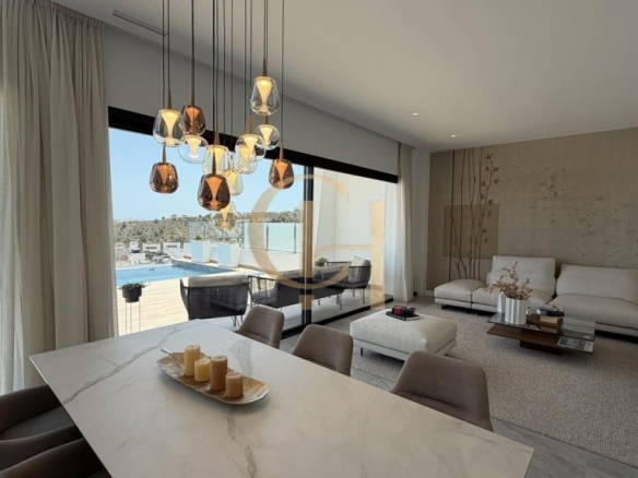 Imagen 2 de Luxury Villa con piscina infinita y vistas al mar en Finestrat