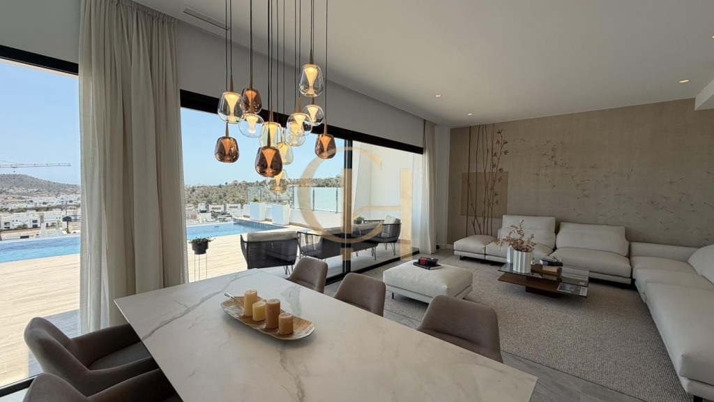 Imagen 2 de Luxury Villa con piscina infinita y vistas al mar en Finestrat