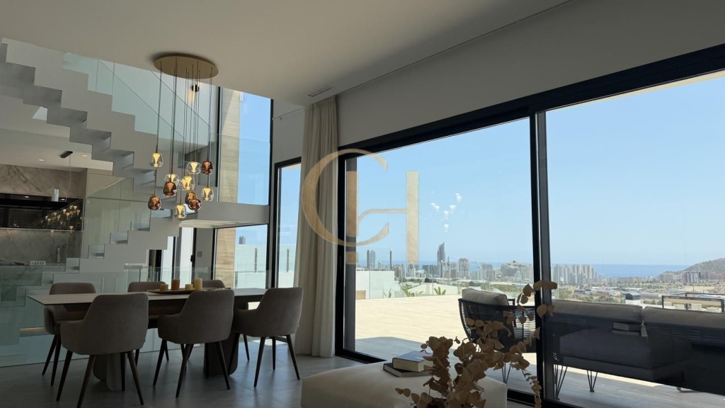 Imagen 4 de Luxury Villa con piscina infinita y vistas al mar en Finestrat