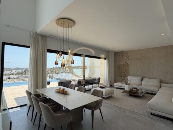 Imagen 1 de Luxury Villa con piscina infinita y vistas al mar en Finestrat