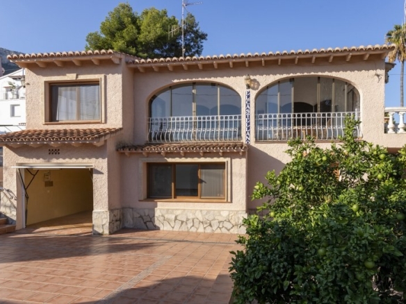 Imagen 1 de Casa-Chalet en Venta en Denia Alicante