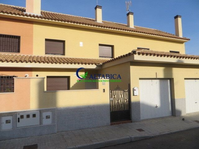 Imagen 4 de Casa-Chalet en Venta en Numancia De La Sagra Toledo