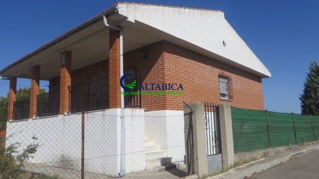 Imagen 3 de Casa-Chalet en Venta en Palomeque Toledo