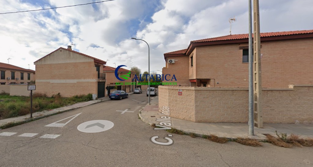 Imagen 1 de Casa-Chalet en Venta en Mora Toledo