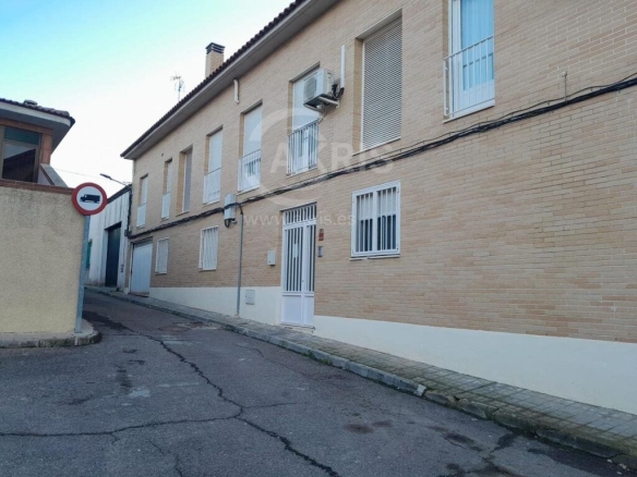 po-1269689-imagen - El Club del Propietario Imagen 1 de Garaje en Esquivias