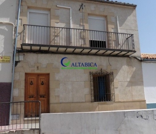 Imagen 3 de Casa-Chalet en Venta en Ubeda Jaén