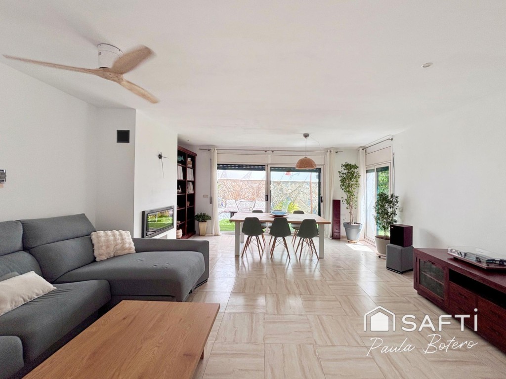 Imagen 3 de EXCLUSIVA. Hermosa y luminosa vivienda adosada a 10' de sitges en la Urb.Mas Mestre-Olivella