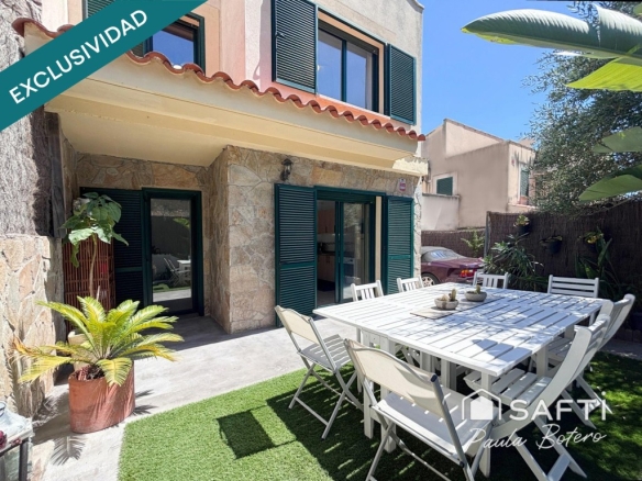 Imagen 1 de EXCLUSIVA. Hermosa y luminosa vivienda adosada a 10' de sitges en la Urb.Mas Mestre-Olivella