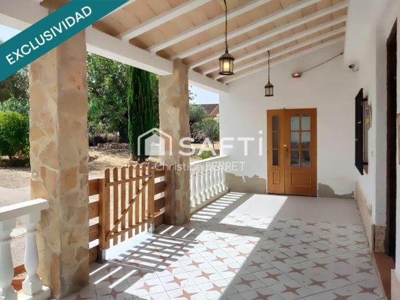 Imagen 3 de CHALET INDEPENDIENTE CON PISCINA Y GRAN PARCELA.