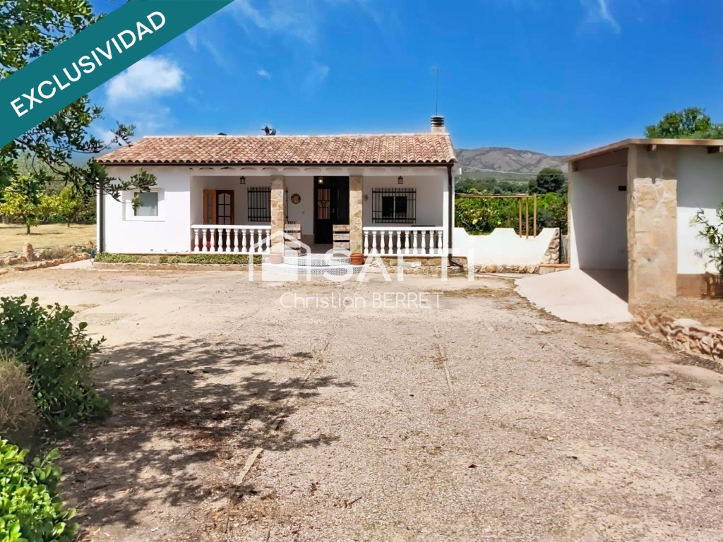 Imagen 1 de CHALET INDEPENDIENTE CON PISCINA Y GRAN PARCELA.
