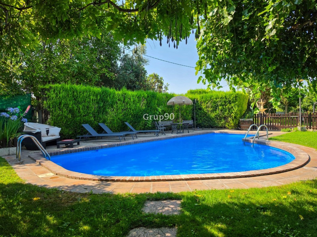 Imagen 2 de ? EXCLUSIVO CHALET INDEPENDIENTE CON PISCINA Y AMPLIA PARCELA EN LA HORTA DE LLEIDA