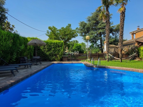 Imagen 4 de ? EXCLUSIVO CHALET INDEPENDIENTE CON PISCINA Y AMPLIA PARCELA EN LA HORTA DE LLEIDA